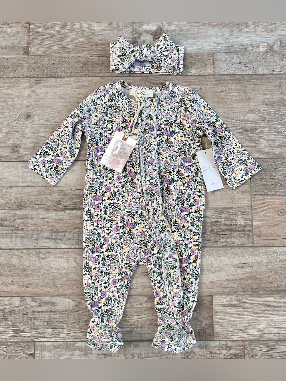 NWT Jessica Simpson Spring Floral Footie Pajamas And Headband Size 3/6 Months